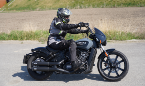 Test Indian Scout Rogue