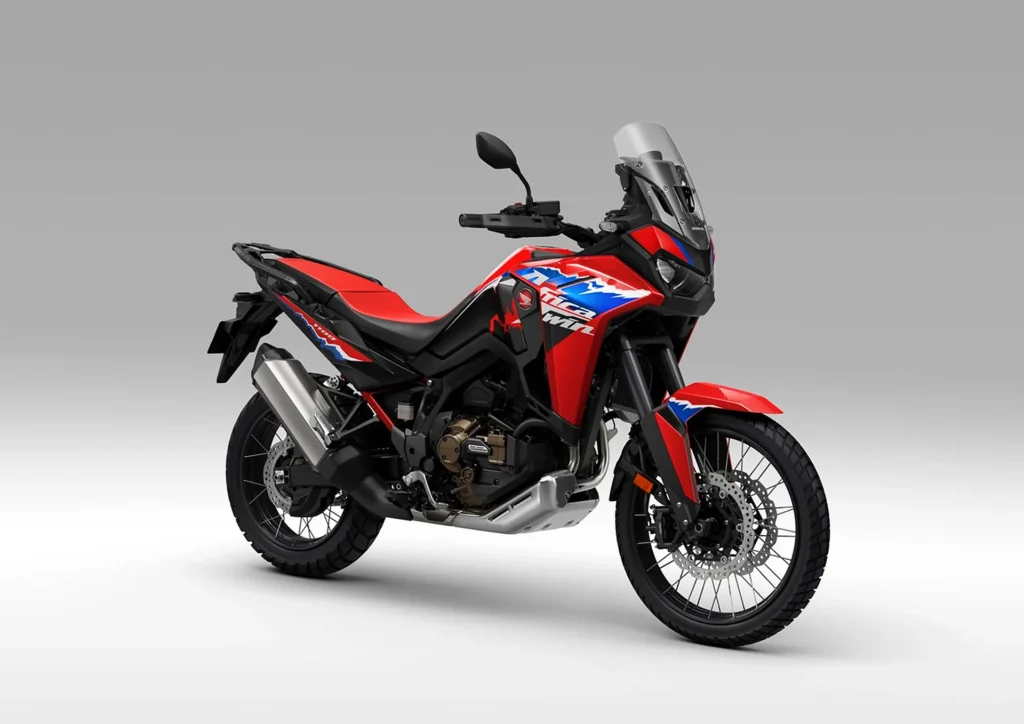 Cestovné enduro Honda Africa Twin v štúdiu