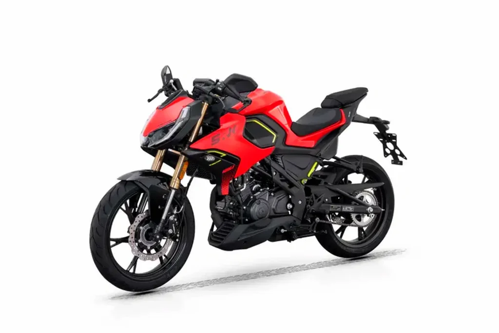 Naháč QJMotor SRK 125J v červeno-čiernej farbe